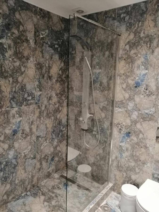 24K Athena Suites Atenas Exterior foto